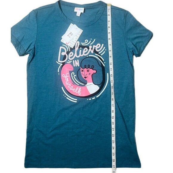 Small Believe in Yourself Graphic T-shirt, Liv LuLaRoe - Picture 3 of 4